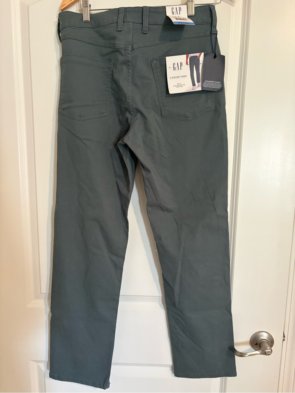 NWT’s GAP Men's Pants in Slate Green - Picture 3 of 5